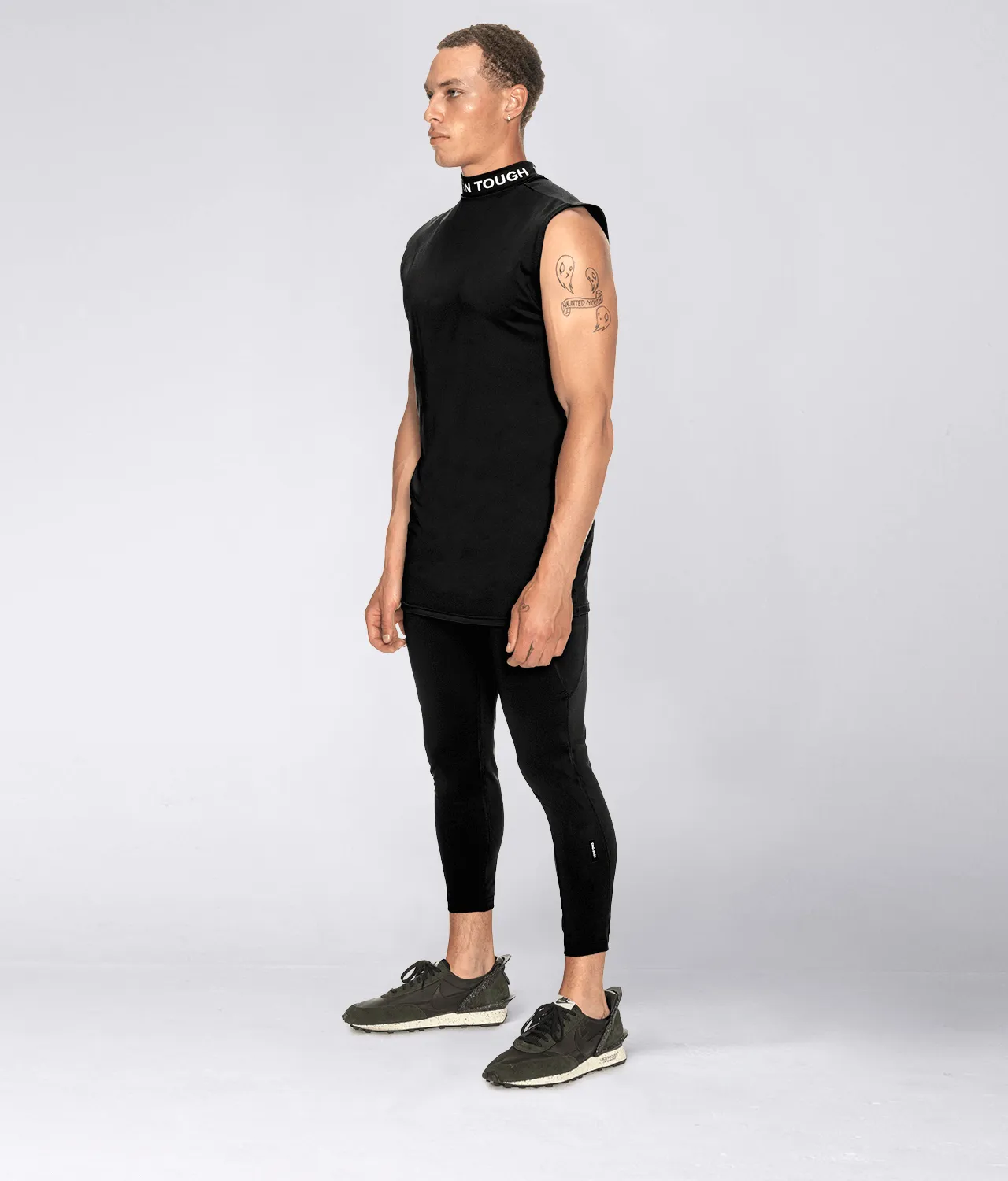 1400 . Momentum Regular-Fit Base Layer Shirt - Black