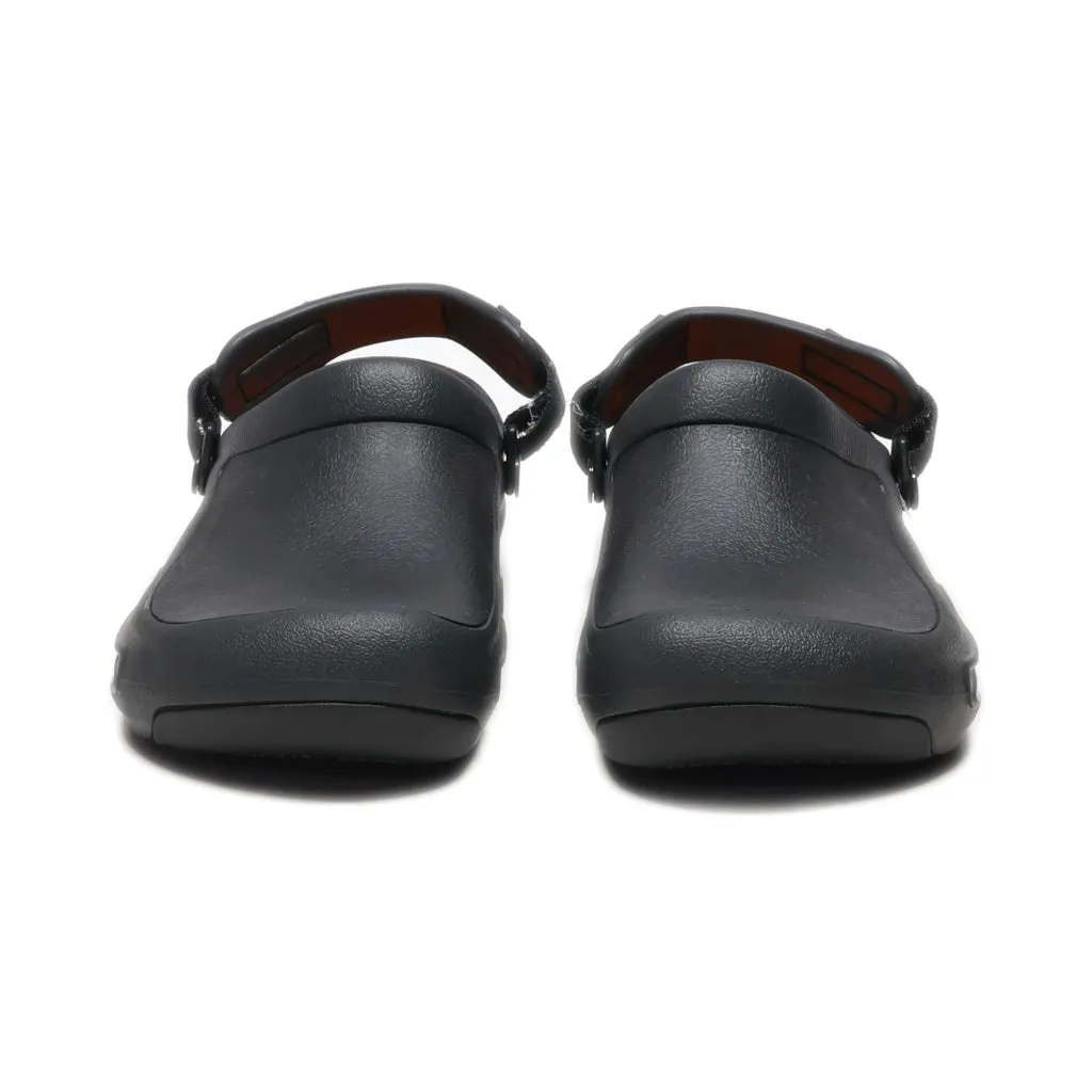 Crocs Classic Clogs Rubber Black Colour For Women