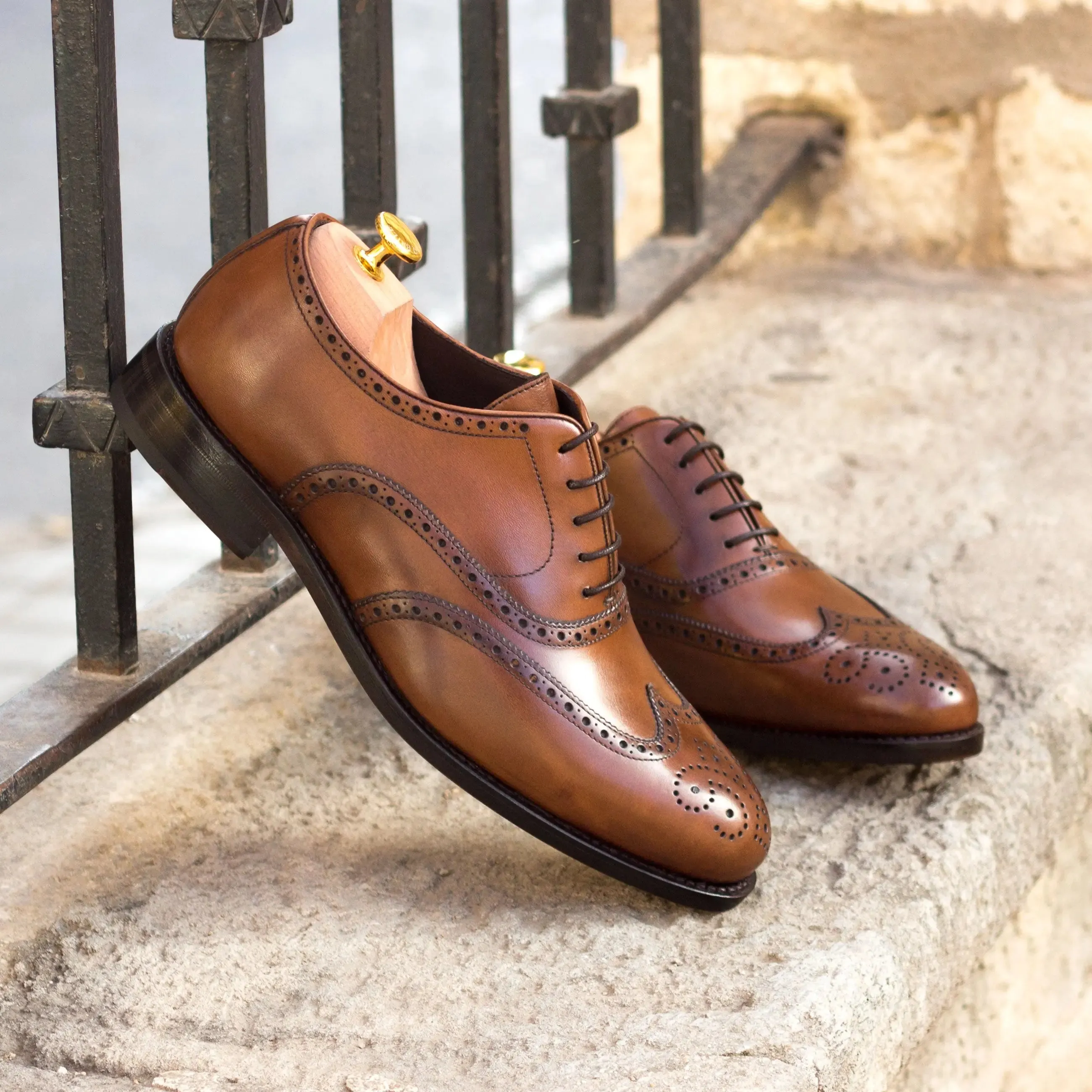 DapperFam Aeron in Med Brown Men's Italian Leather Full Brogue