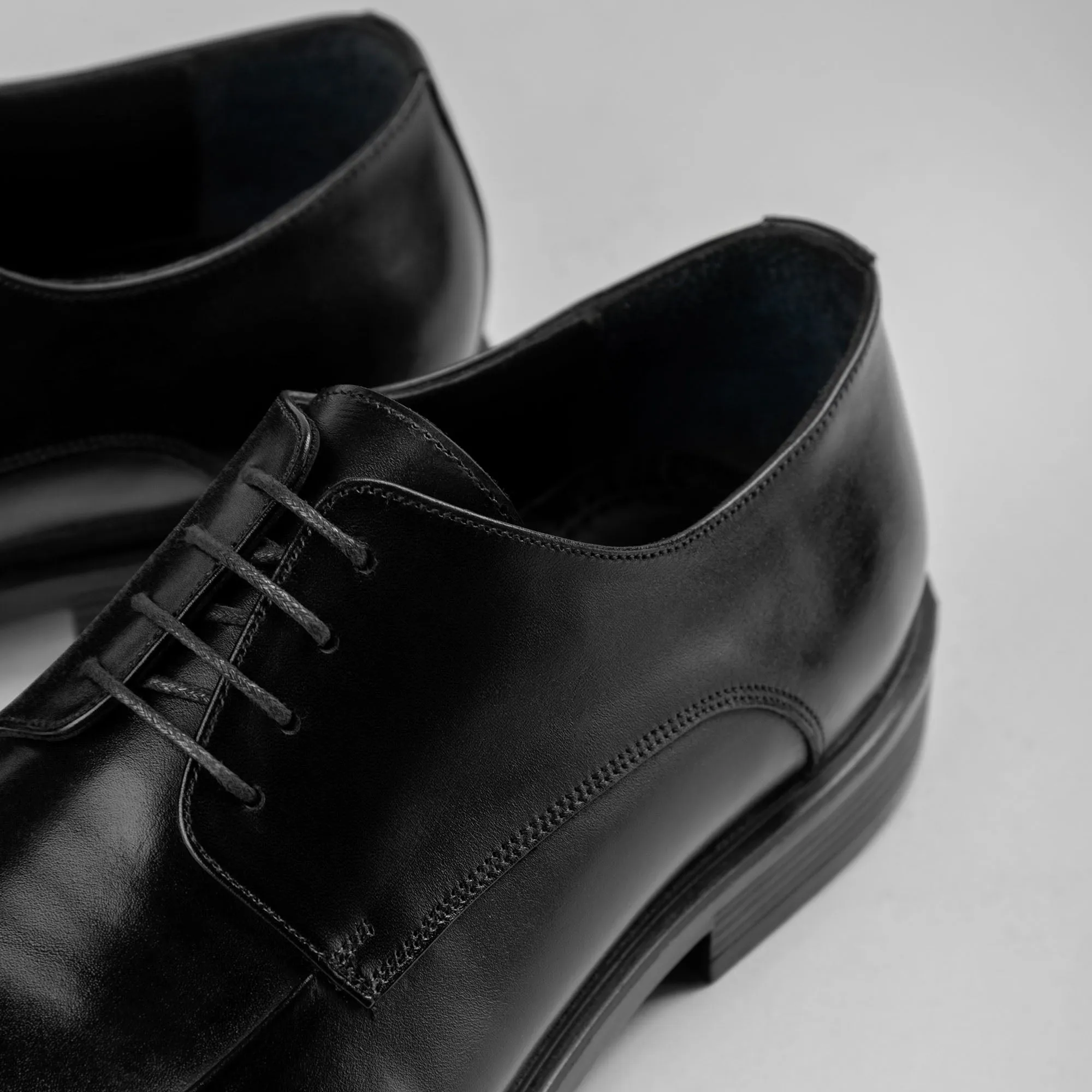 Derby Moc Toe Shoes - Black