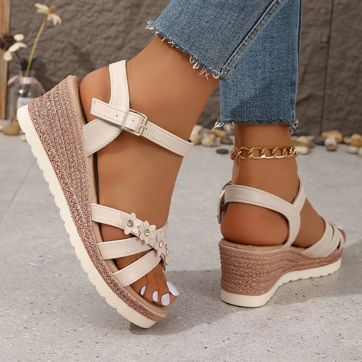 Fashion Flowrers Platform Sandals - Lightweight Ankle Strap