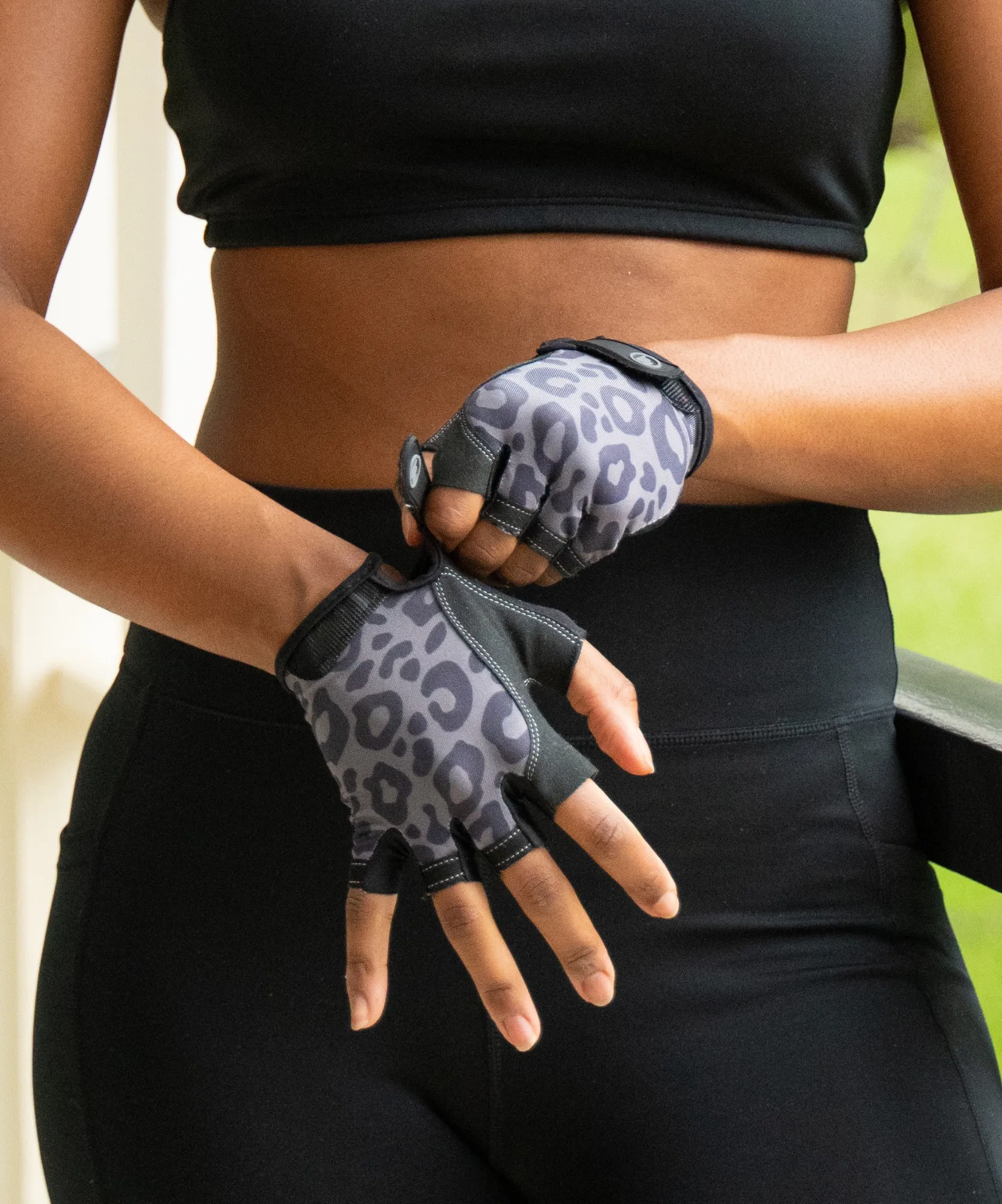 Grip Gloves - Black Cheetah