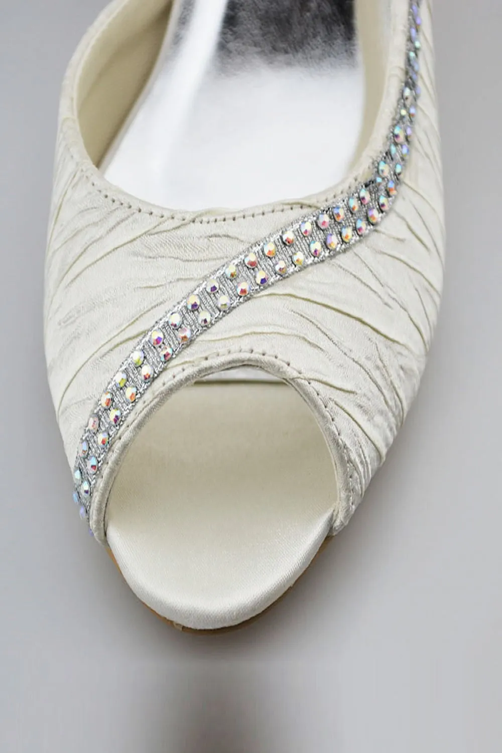 Ivory Beading Handmade Peep Toe Women Shoes For Wedding S54