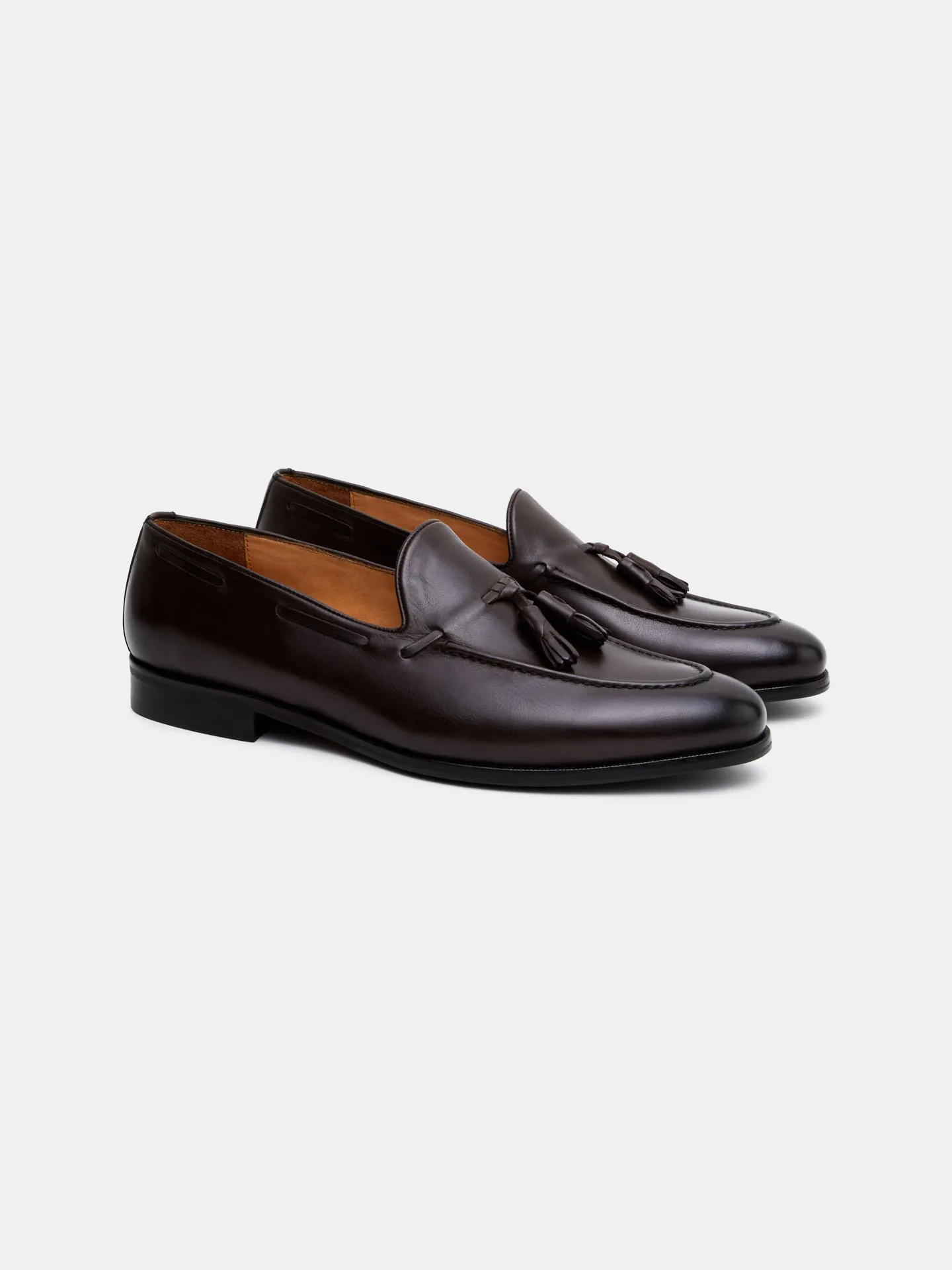 Loafer Shoes With Tassels In Leather