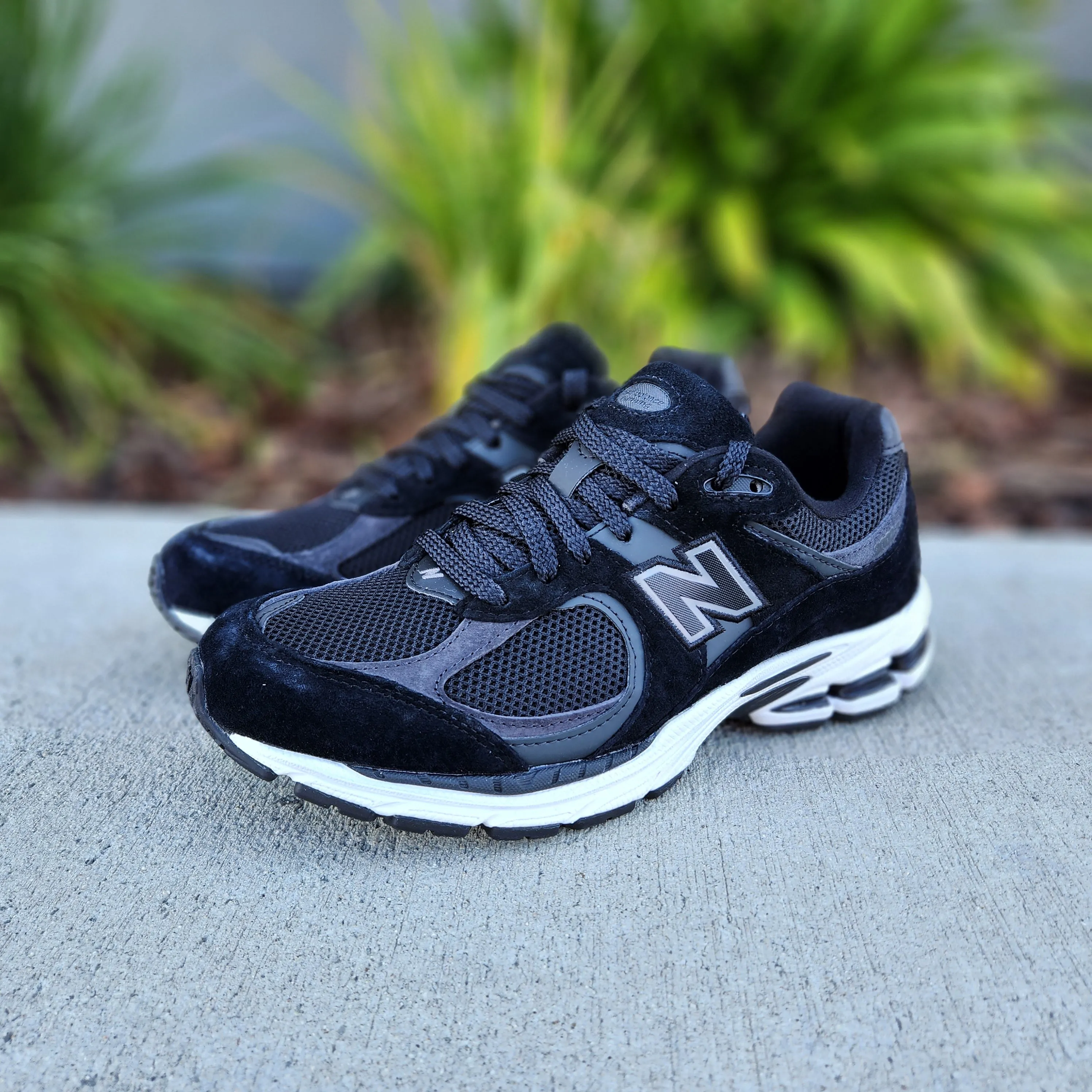 New Balance 2002R Black Gunmetal