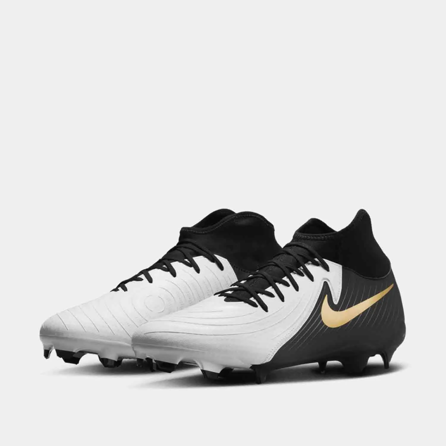 Nike Phantom Luna 2 Academy Soccer Cleats