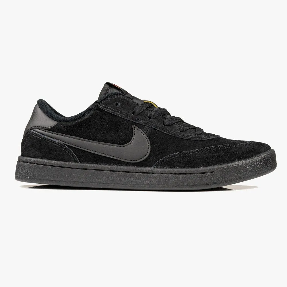 Nike Shoes SB FC Classic - Black/Black-Vivid Orange