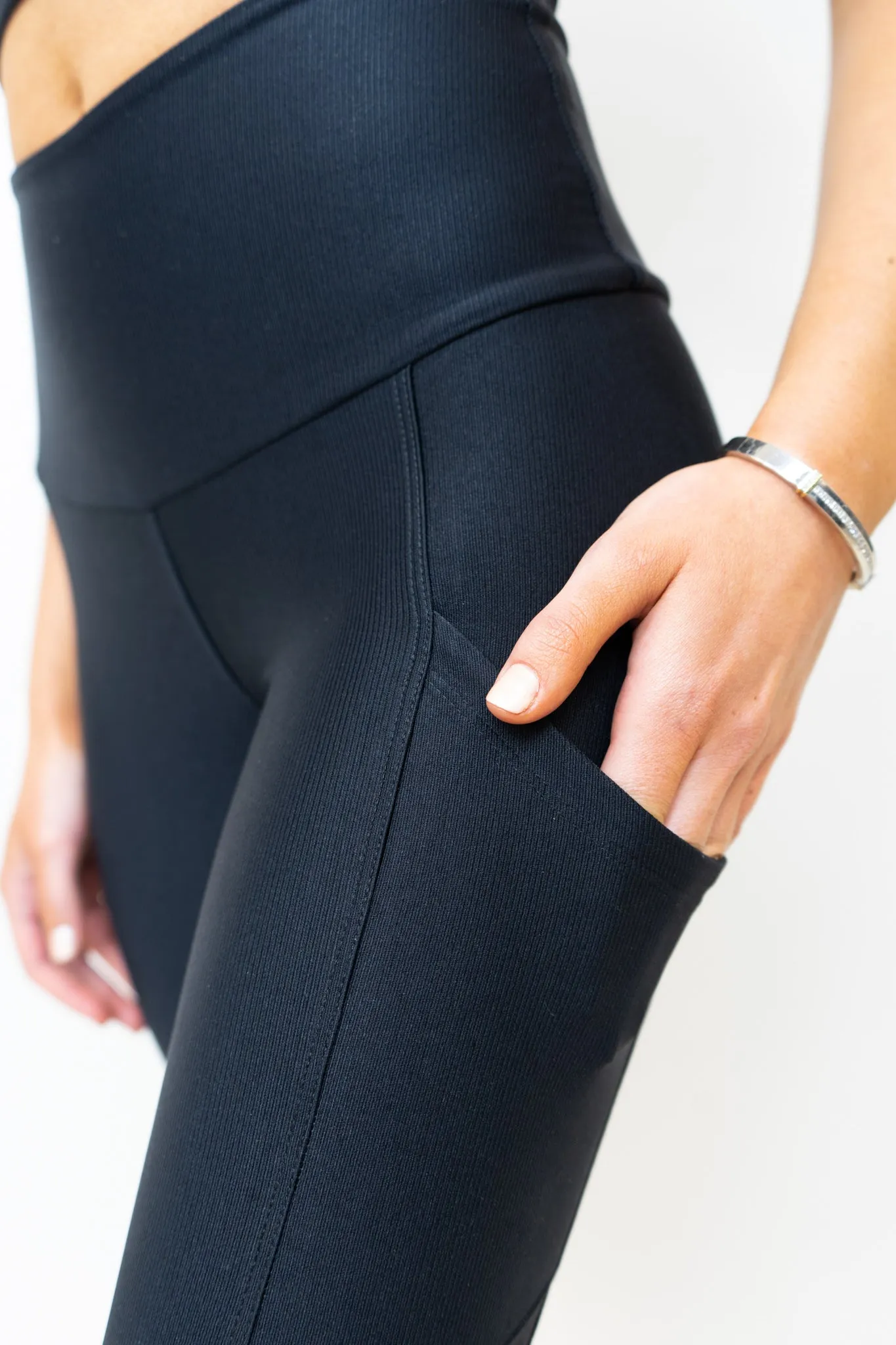 Paloma Pocket Legging- Black