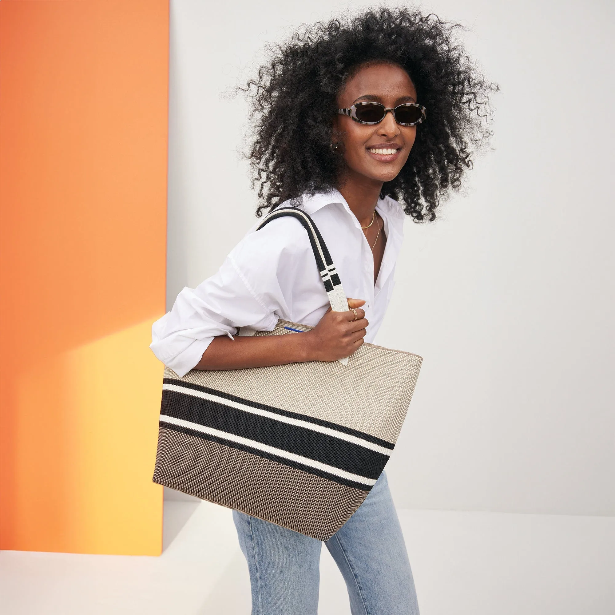 The Lightweight Tote - Jetset Black