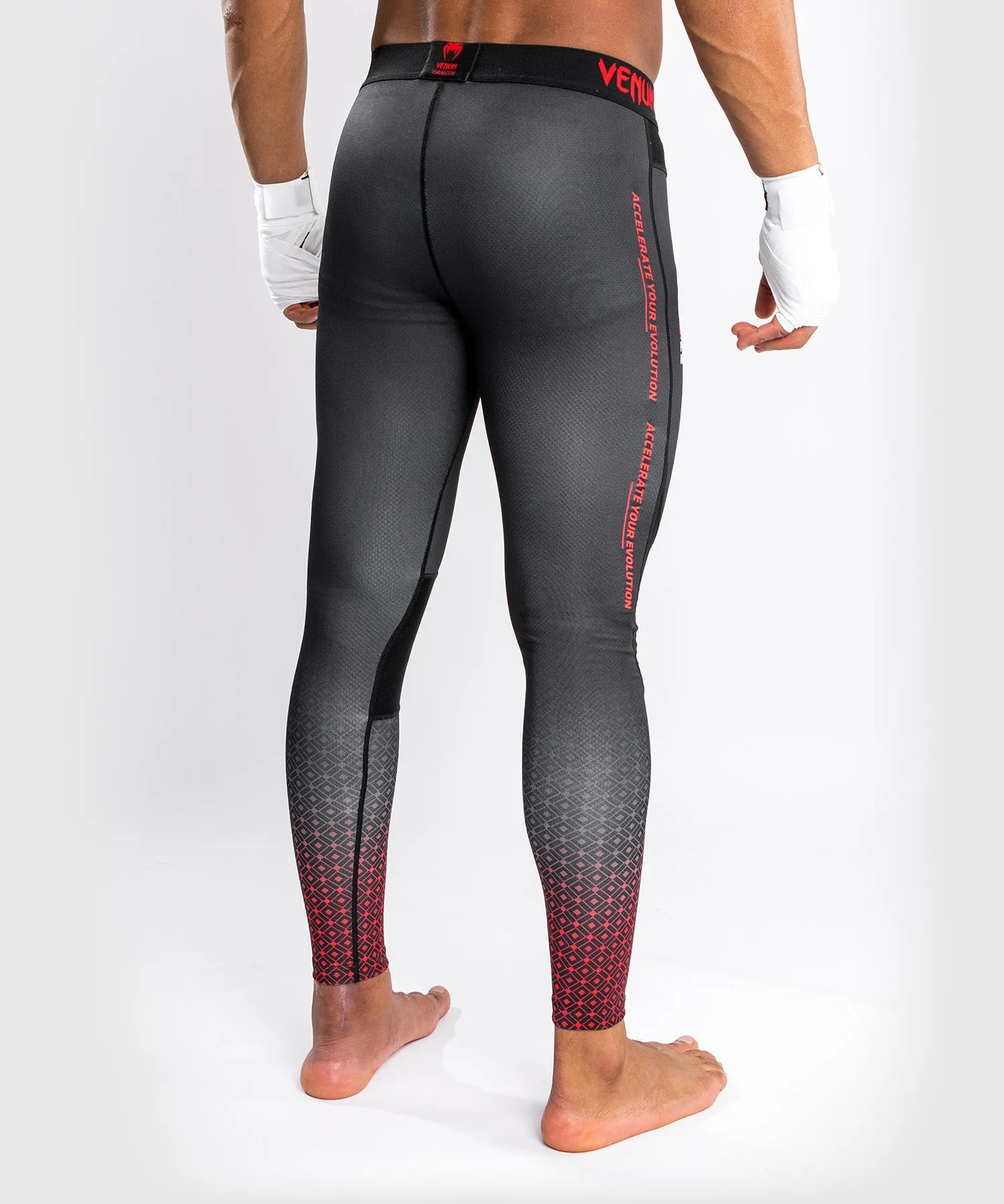 UFC Venum Performance Institute Spat - Black/Red