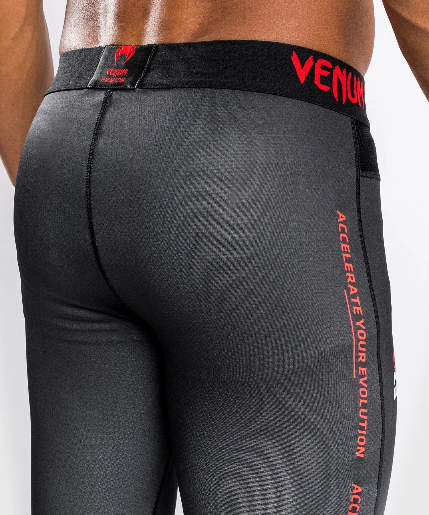 UFC Venum Performance Institute Spat - Black/Red