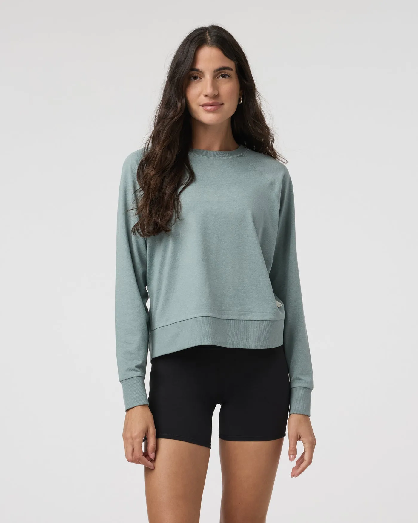 Women's Vuori Long Sleeve Halo Crew